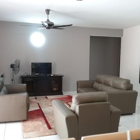 Anjung Homestay 세팡 외부 사진