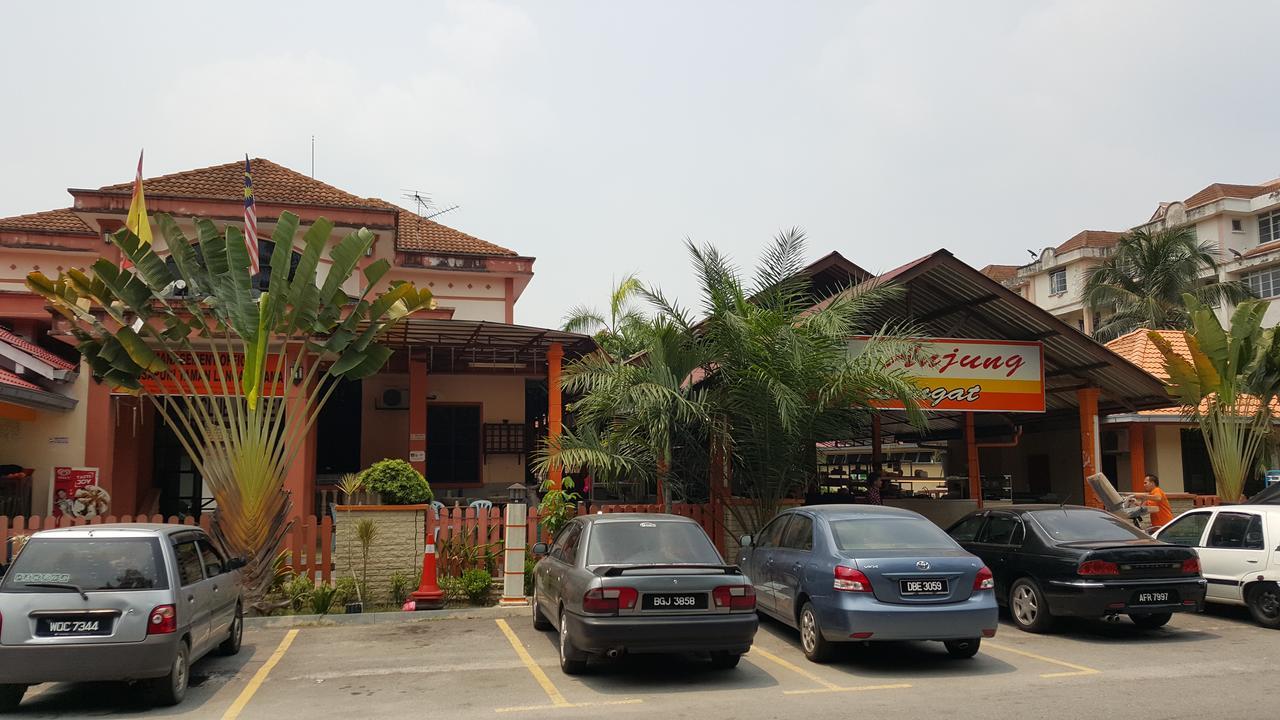 Anjung Homestay 세팡 외부 사진