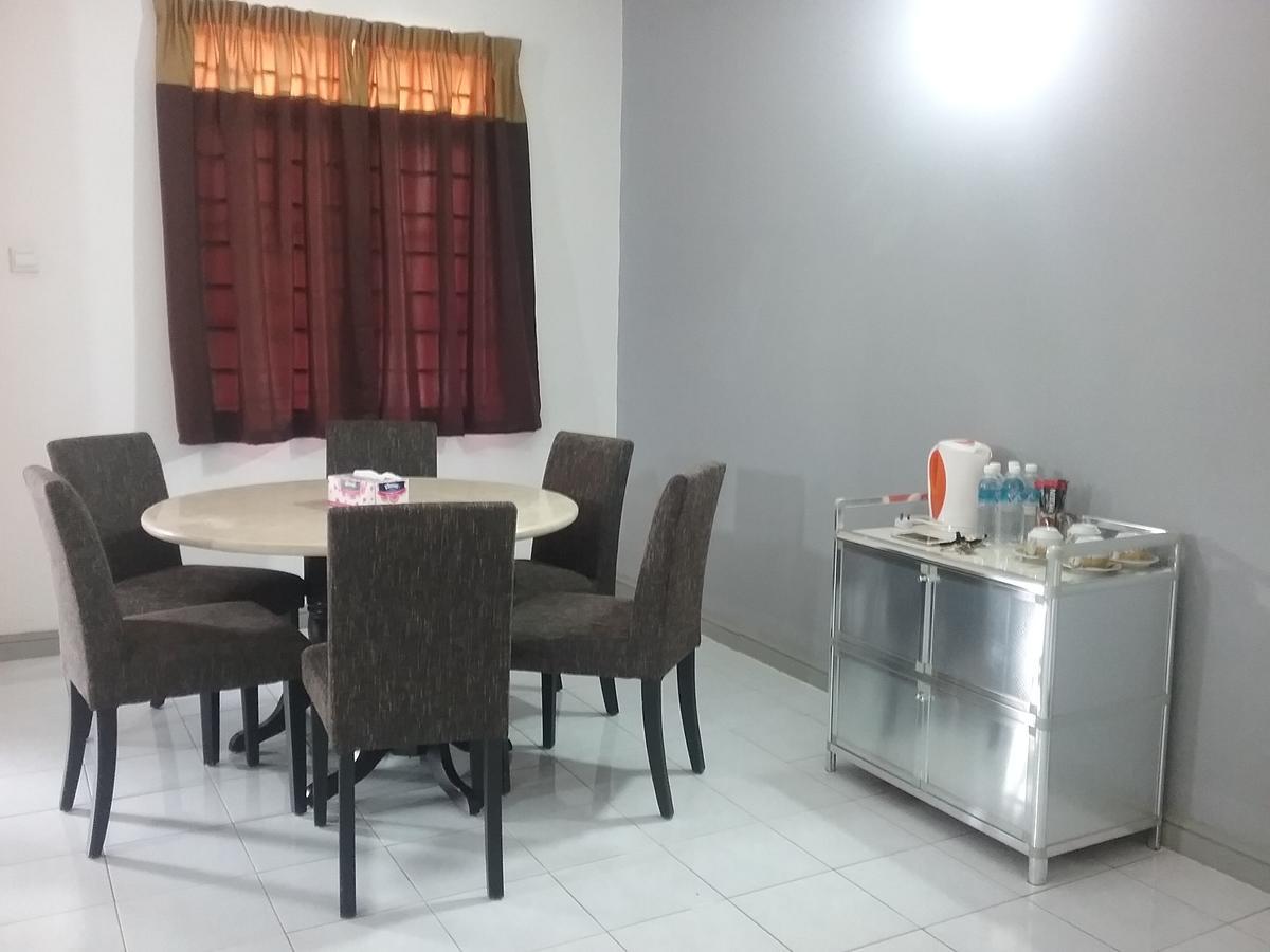 Anjung Homestay 세팡 외부 사진