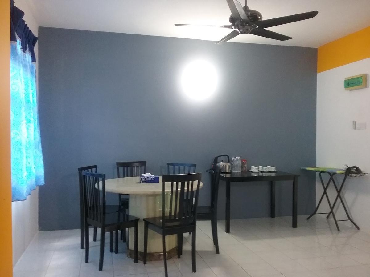 Anjung Homestay 세팡 외부 사진