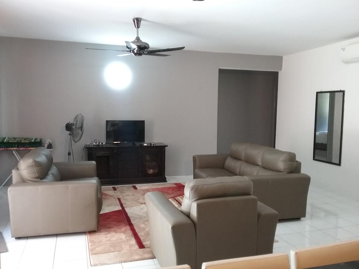 Anjung Homestay 세팡 외부 사진