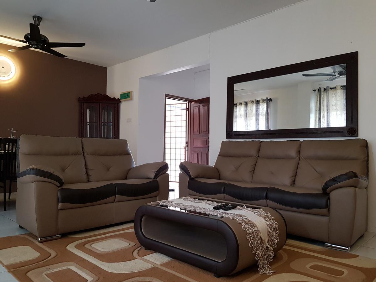 Anjung Homestay 세팡 외부 사진